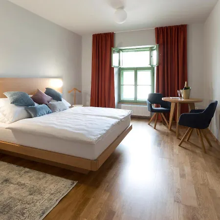 Tri Knizata 4* Jihlava