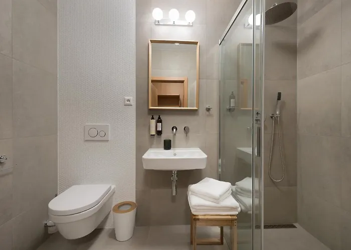 Tri Knizata Hotell 4*